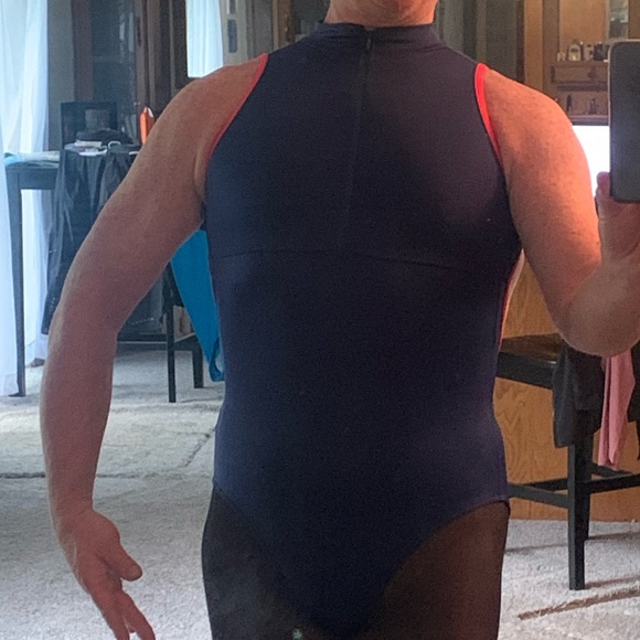 Class In adult medium mock neck leotard - Picture 3 of 4